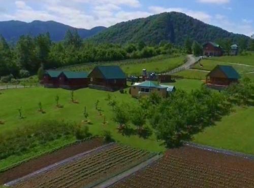 Eco village & resort Coric Delux bungalow in Mojkovac