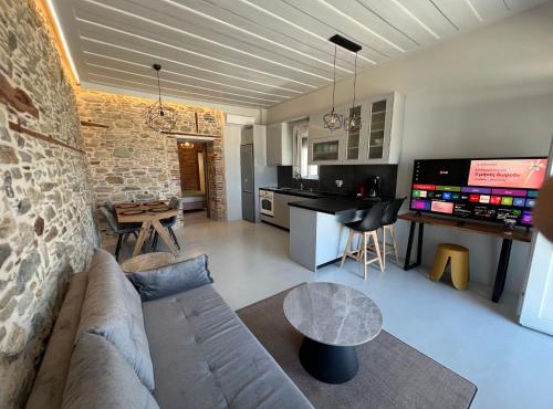 Effies Apartments in Karlovasi