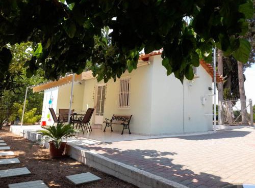 Eirini house