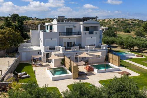 Elaionas Luxe with Private Pool