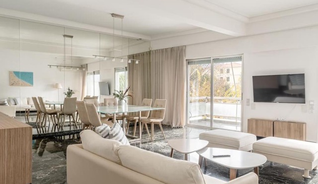 Elegant 2BD Evelpidon Apartment in Athens