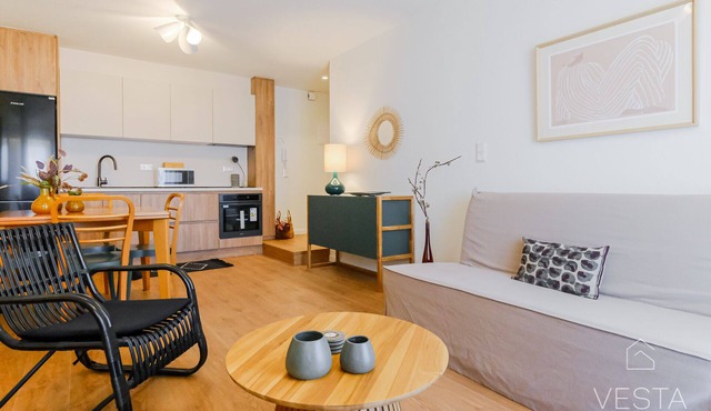 Elements Luxury Suite, Vesta Philoxenia