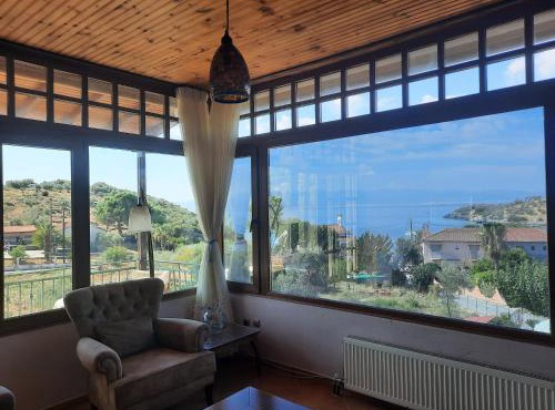 Ella's Sea View Villa