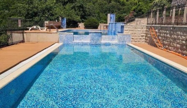 Entire Apartment in Herceg Novi. Swimming Pool, Nature Trail and nearby stream.