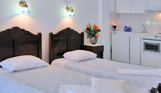 Erato Apartments
