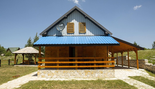 Ethno House In Center of Zabljak