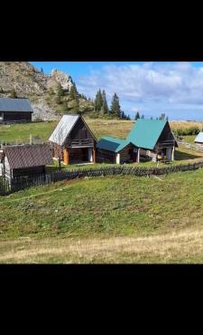 Etno katun Mokra