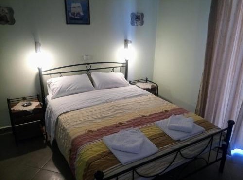 Evgenia Rooms in Agistri