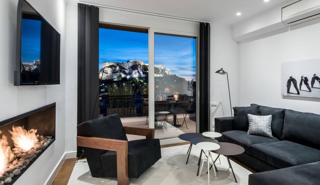 Executive 2 bdr Suite in Plaka - Acropolis View in Athens