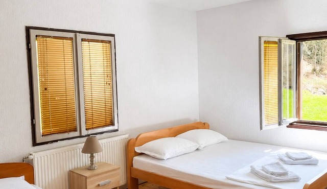 Fabulous 2-bedroom house in Vusanje for a relaxing getaway