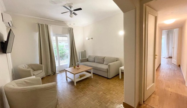 Faliro Apartments Next To The Beach