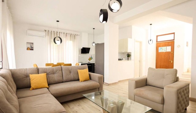 Family Beach Villa w/Garden in Plazhi San Pietro