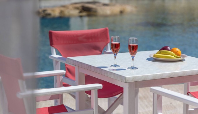 FANI DREAM SUITE 2&3 By Vilos Suites