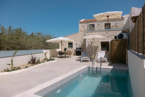 Filio luxury villa in Ádhele