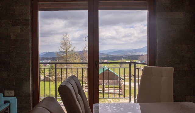 Forest Edge Two-Bedroom Apartment in Zabljak