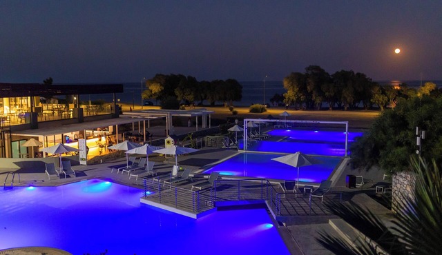 Gennadi Seaside Resort