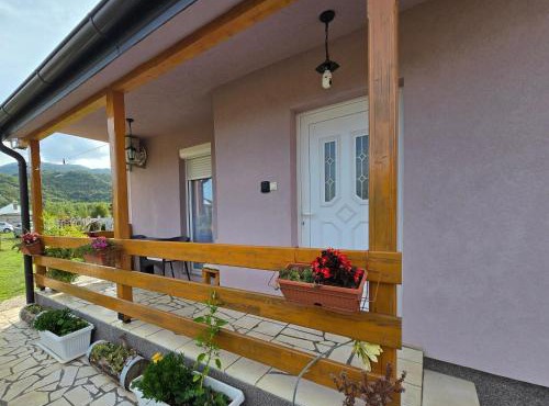 Grahovo house