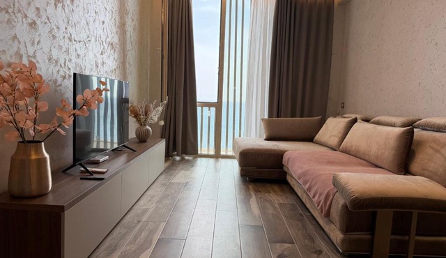 Green Coast Apartment
