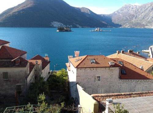 Guest House Dragutinovic in Perast