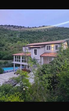 guest house Qyteza