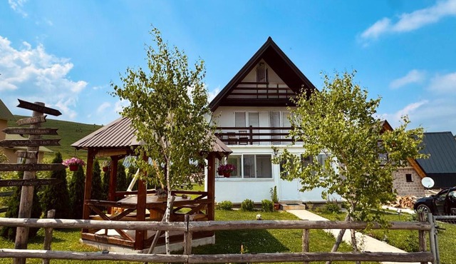 Guest House SARA in Žabljak