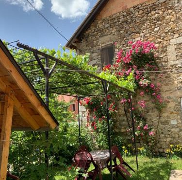 Guest House Ulaj