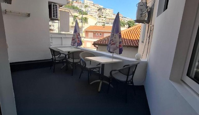 Guesthouse "Ariona" 150m meters from city beach