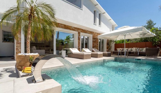 Halkidiki Luxury Villa Palm Oasis Private Pool & Hot Tub