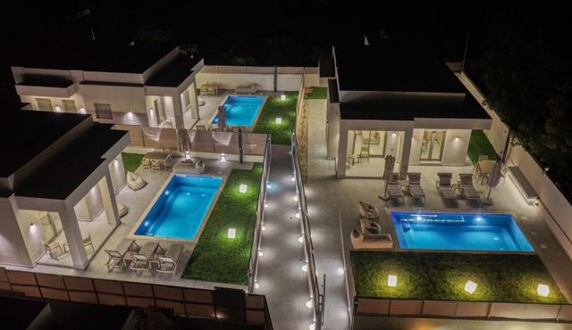 HANIAVILLAS 3 Private Villas with Pools in Mourniaí