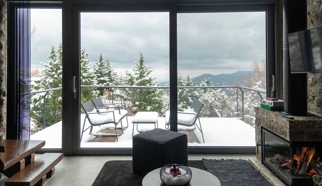 Heartbeat Deluxe Chalet, Heartbeat Mountain Escapes in Xylokastro - Evrostina