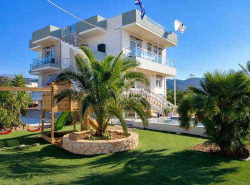 Helen Beachfront Apartments in Kantanos-Selino