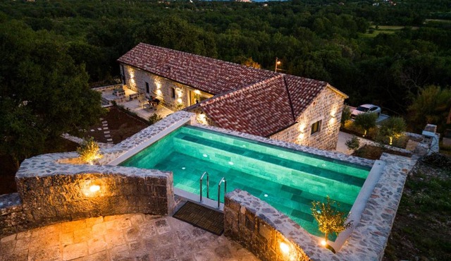 Heritage House Strahinja Stone Villa with Private Pool in Zagora