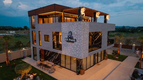 HH Point Luxury Villas