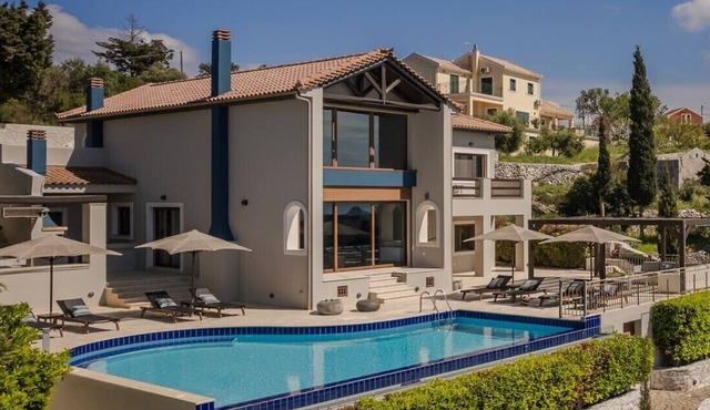 Hidden Luxury Gem Of Kefalonia - Villa Karmaniolos