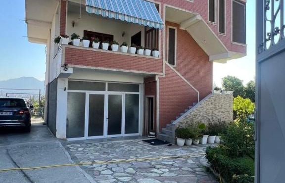 Hill Haven Guesthouse in Domje
