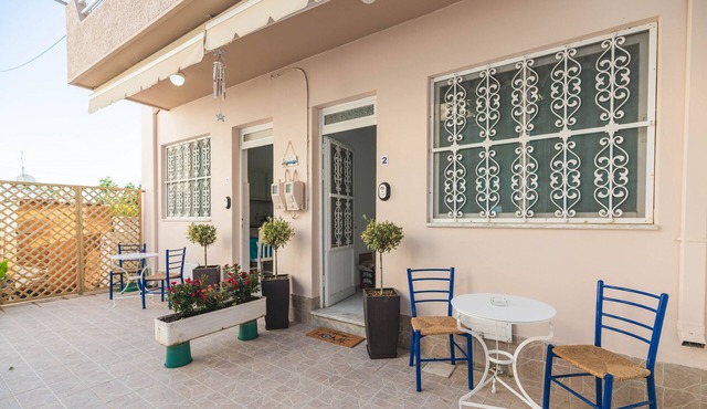 Holiday Apartment 'Jaana and Akis 2' with Private Terrace, Wi-Fi and Air Conditioning