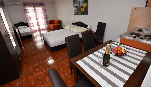 Holiday apartment Meljine for 1 - 4 persons - Holiday apartment in one or multi-family house