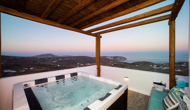 Holiday Home 'Aris Sky Suite Private Mini Poolspa' with Sea View, Wi-Fi and Air Conditioning