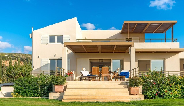 Holiday villa inside a private and secure property