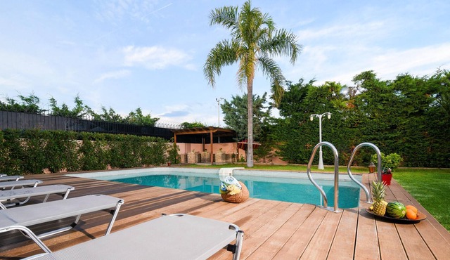 Homerez - Villa for 8 ppl. with swimming-pool, jacuzzi and garden at Kitsi in Kitsi