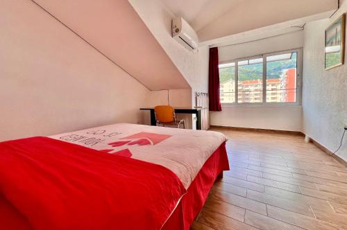 Homestay LGBT friendly - DOUBLE BED ROOM - Soba u apartmanu, zajednicko kupatilo!