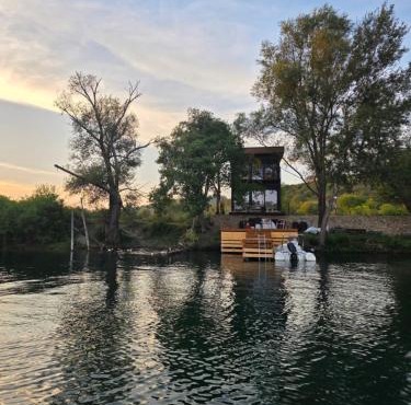 Hoota Cottage Bojana River