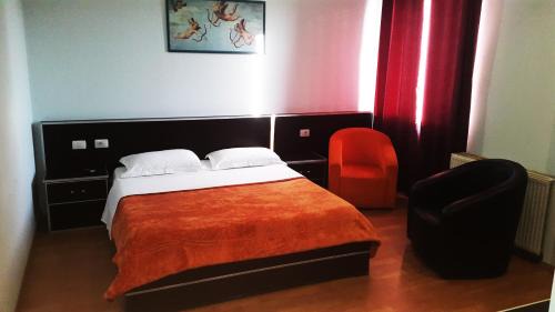 Hotel Alpet in Rinas