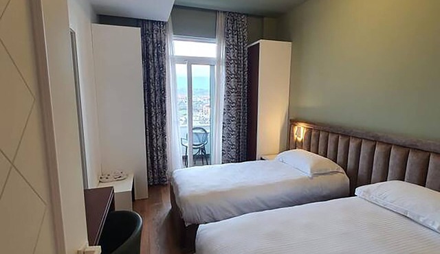 Hotel Bonsai in Farkë