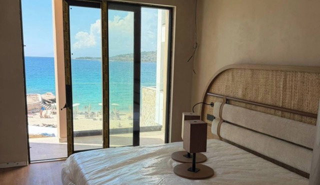 Hotel Camelot By Artur in Ksamil