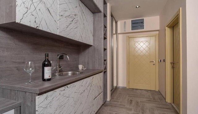Hotel D'Iman - Triple Room with Sea View and Balcony (304) in Dobra voda
