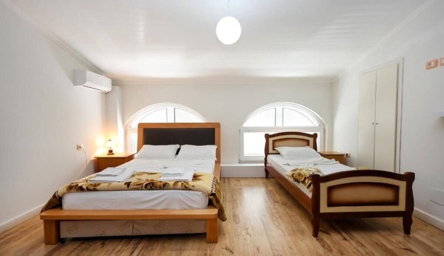 Hotel Familja in Perondi