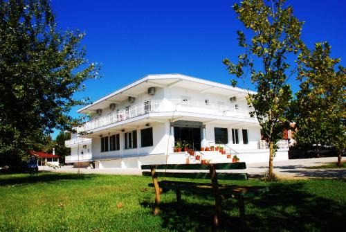 Hotel Kastri in Nea Mesangala
