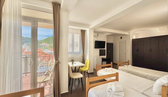 Hotel Lobo