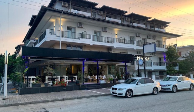 Hotel Platon